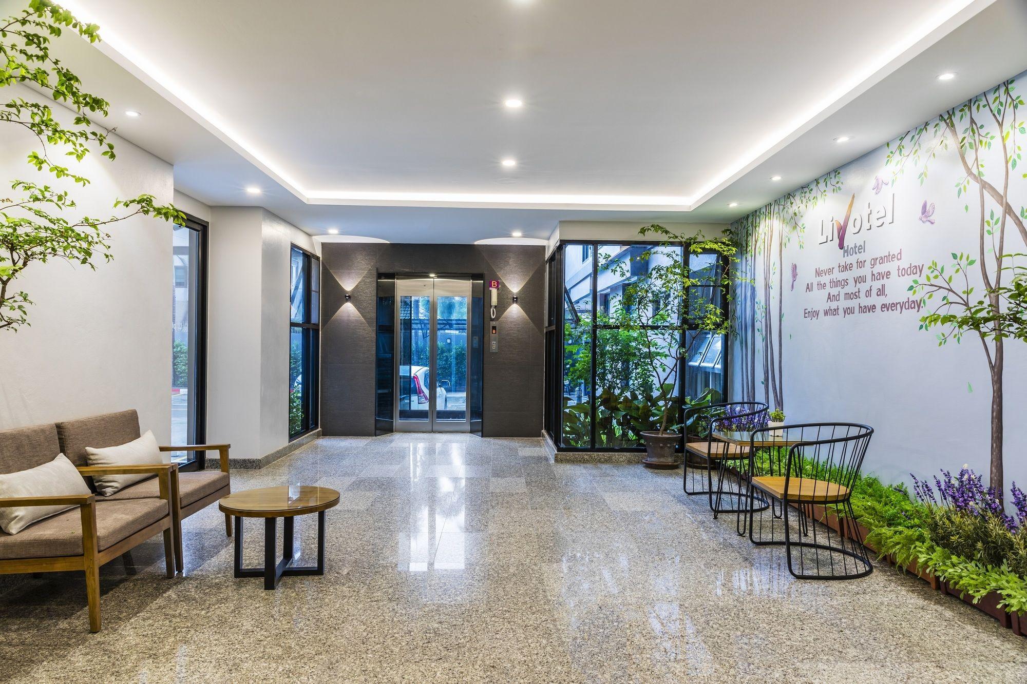 Livotel Hotel Hua Mak Бангкок Екстер'єр фото