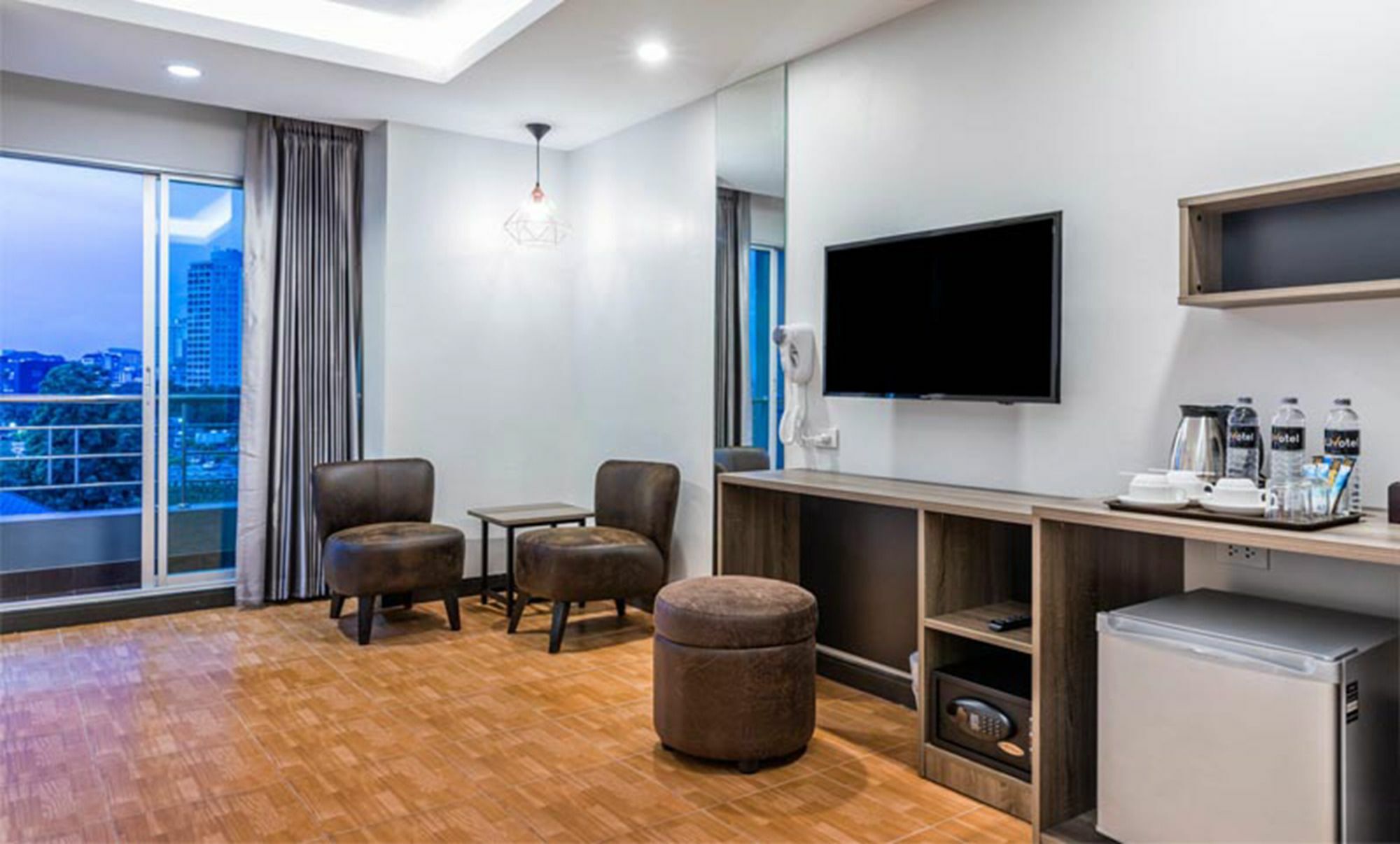 Livotel Hotel Hua Mak Бангкок Екстер'єр фото